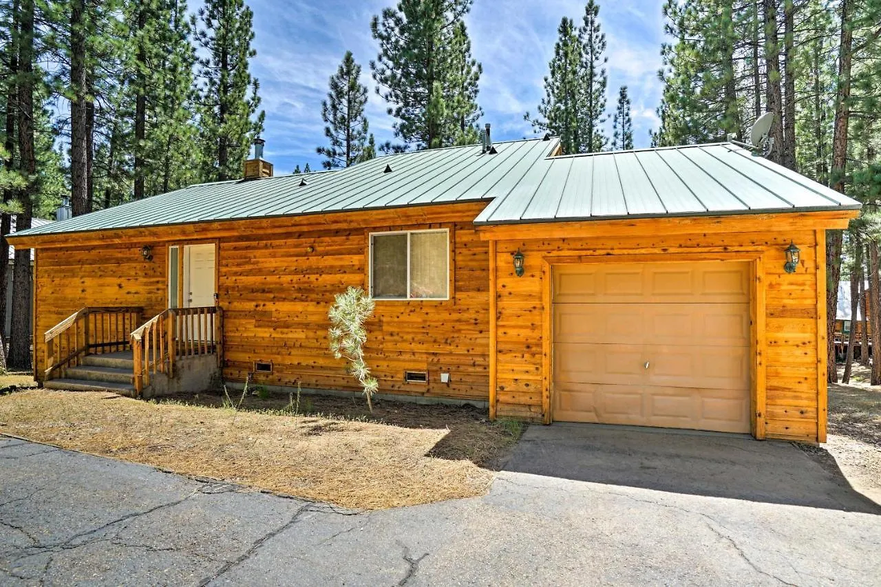 South Lake Tahoe Home With Deck 4 Mi To Heavenly! South Lake Tahoe